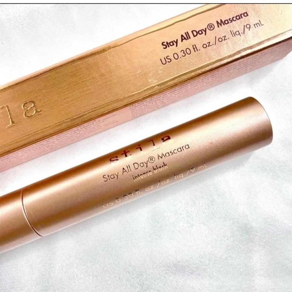 BRAND NEW IN BOX STILA STAY ALL DAY MASCARA IN 